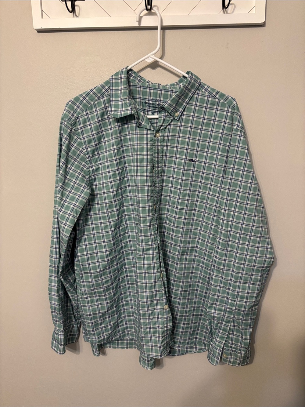 Vineyard vines. Men's Green Plaid Button-Up Shirt